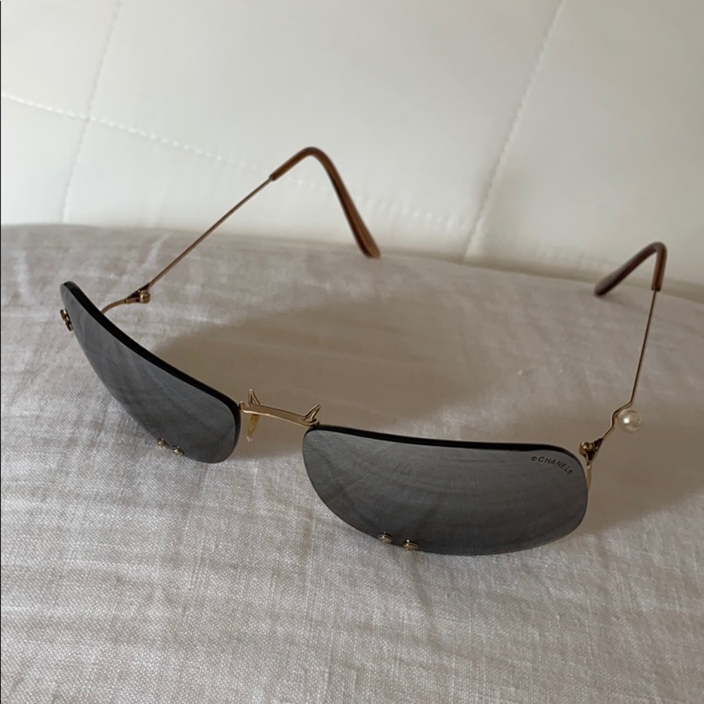 Chanel Sunglasses 90s Brown Lenses Gold Pearl